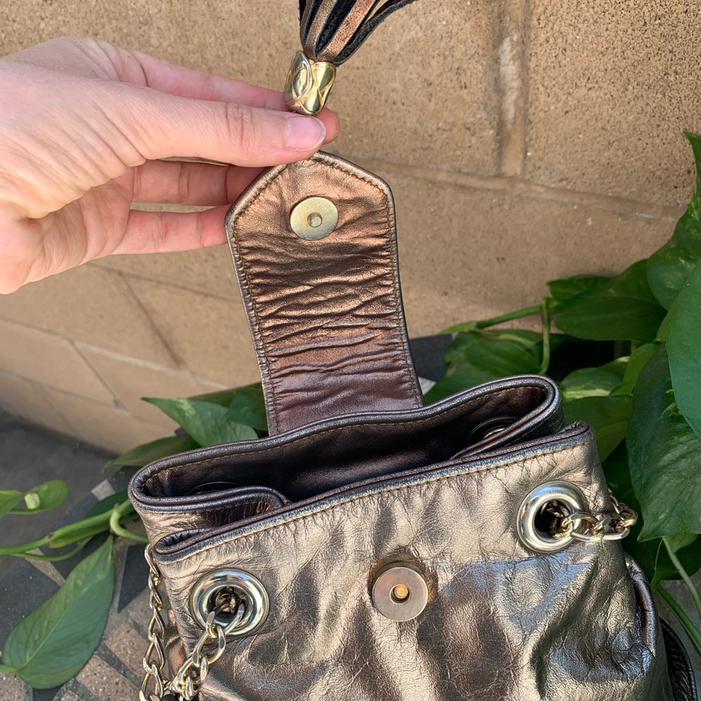 Vintage Bronze Metallic Gold Chain Crossbody Bag - Picture 8 of 10